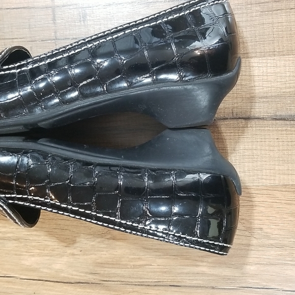 JENNY BUCHANAN Black Faux Crocodile Patent Leather Non-Slip Loafers Flats - Picture 12 of 13